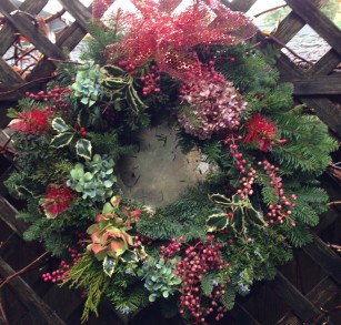 holiday wreath.2048